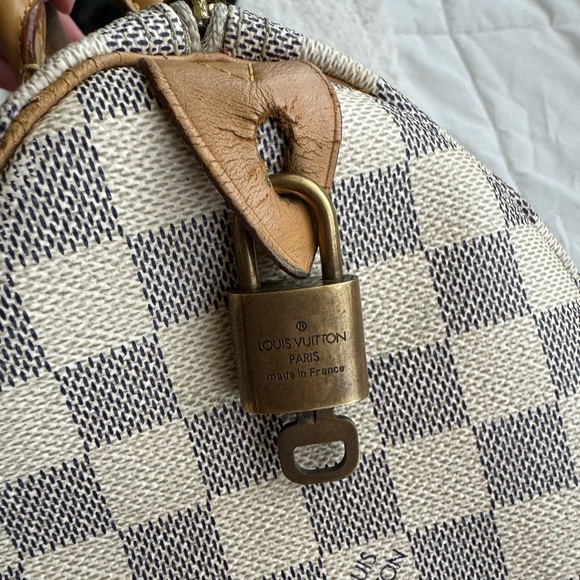 Louis Vuitton | Authentic Vintage Damier Azur Speedy 30 Handbag - Picture 5 of 16